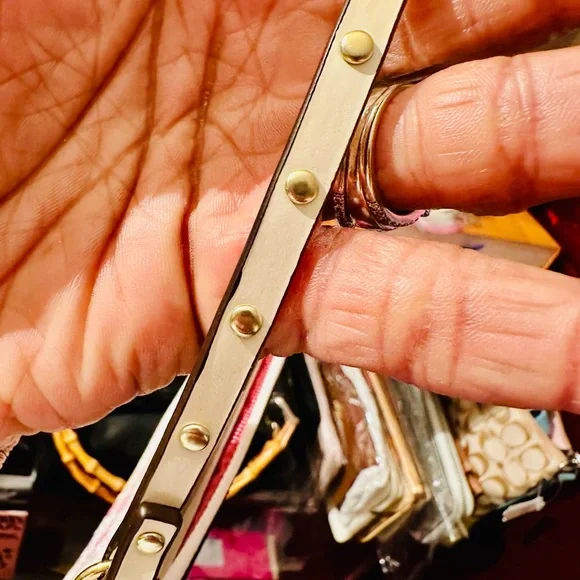 NWT Coach Signature Poppy Legacy Striped Wristlet with Box - Picture 12 of 16